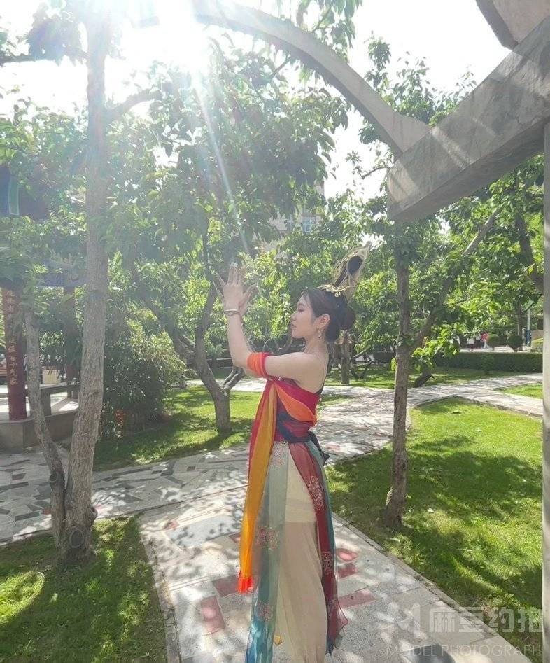 清新模特