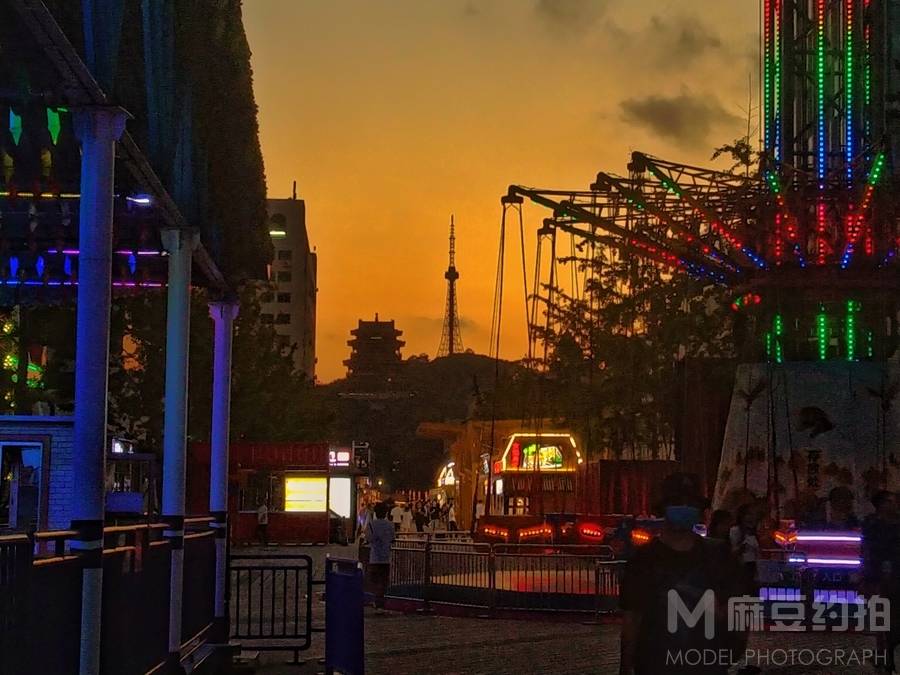 夜景模特