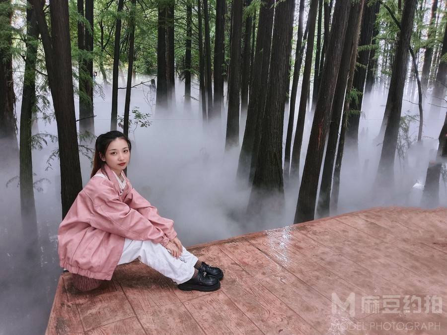 清新模特