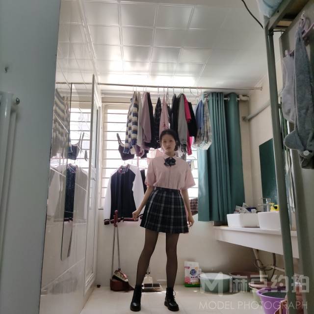 校园模特