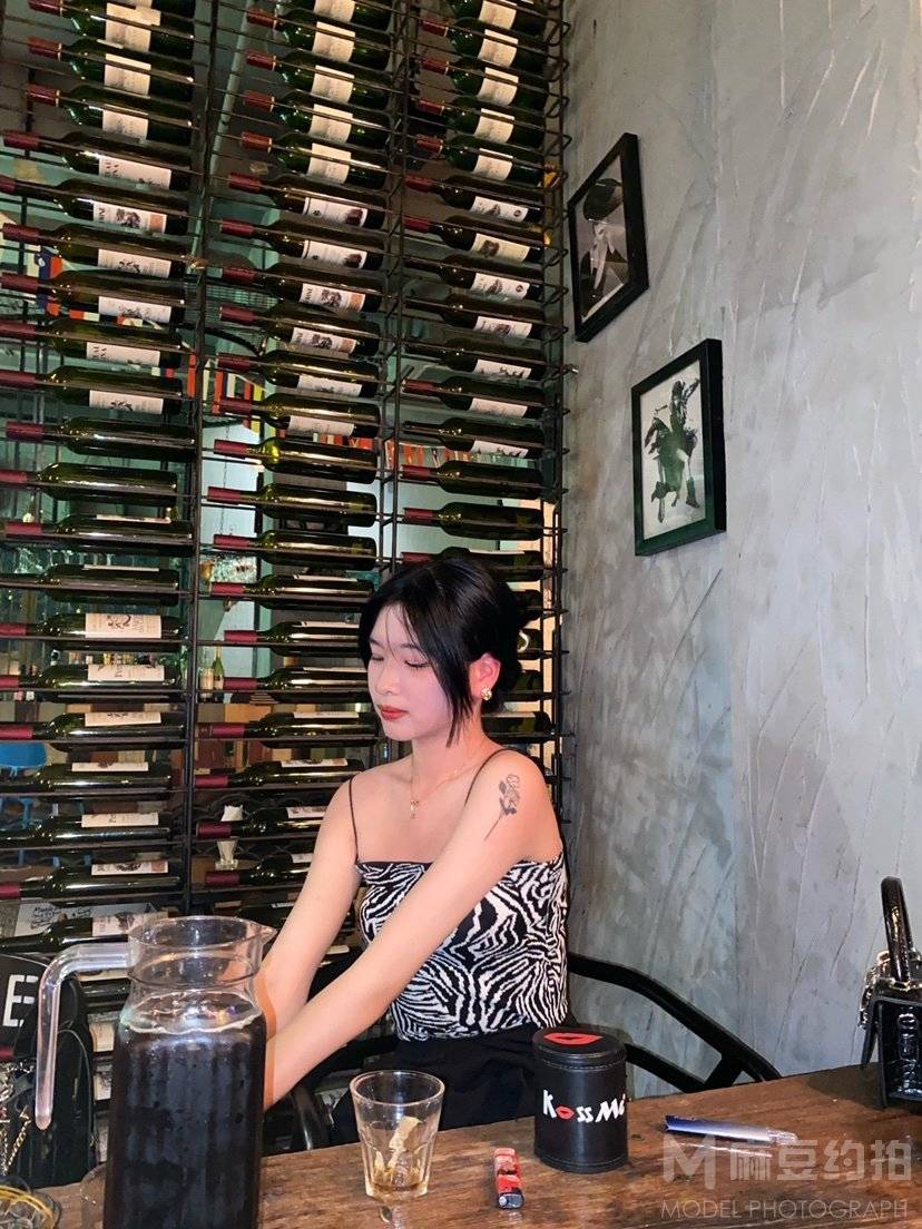 妆容模特