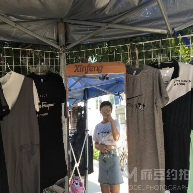 校园模特