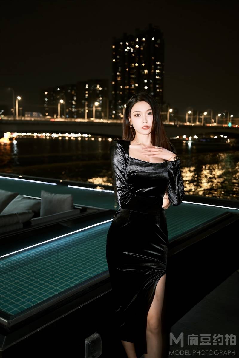 夜景模特