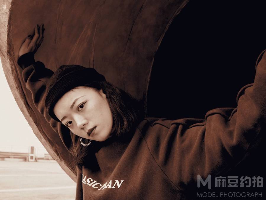 情绪模特