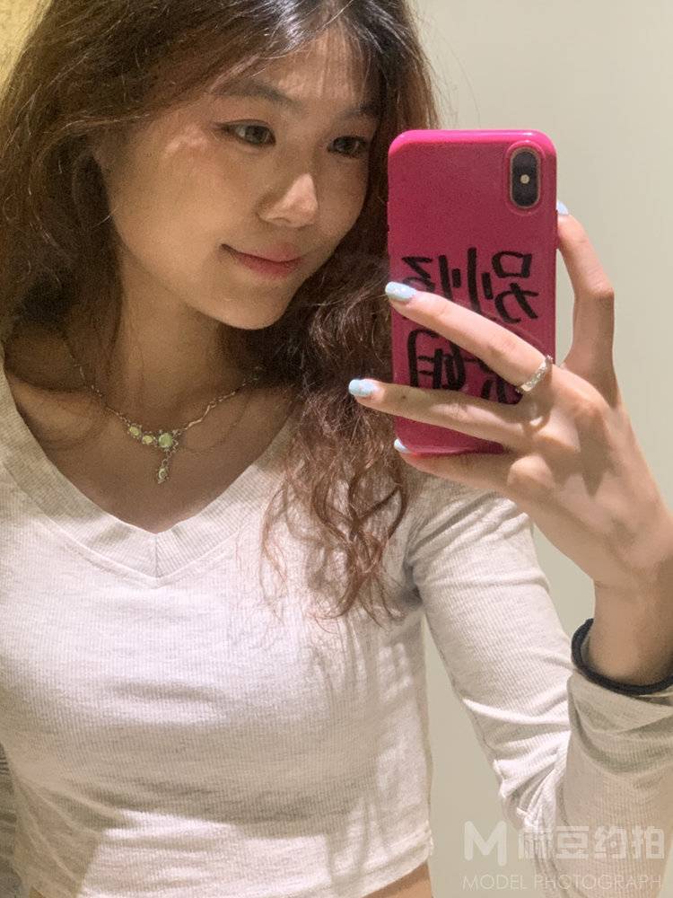 胶片模特