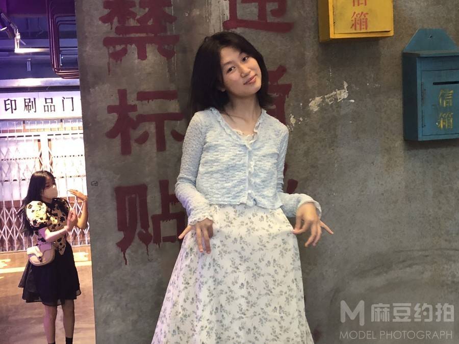 校园模特