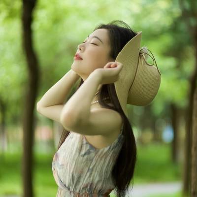 清新模特