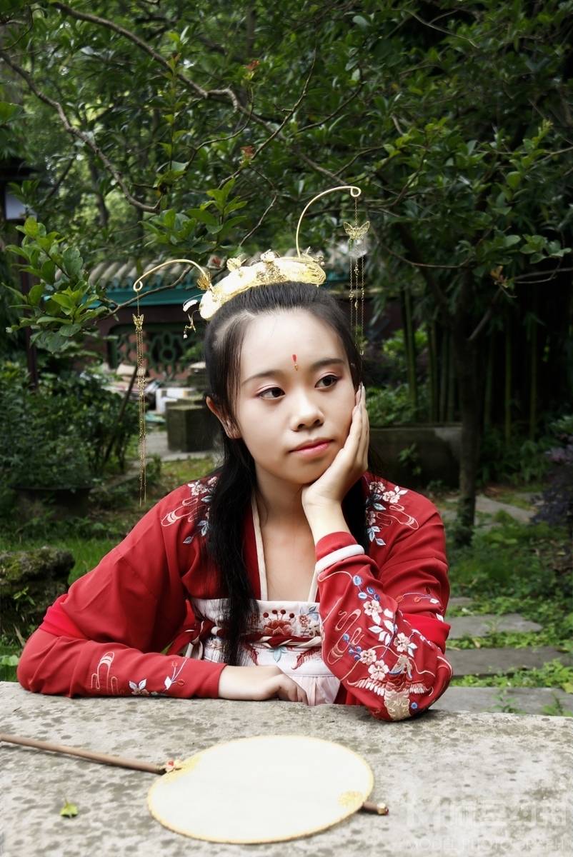 汉服模特