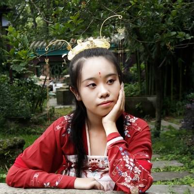 汉服模特