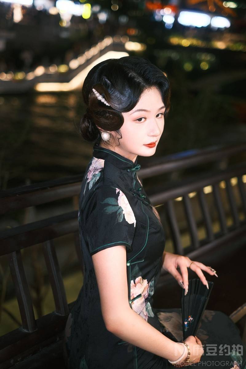 夜景模特
