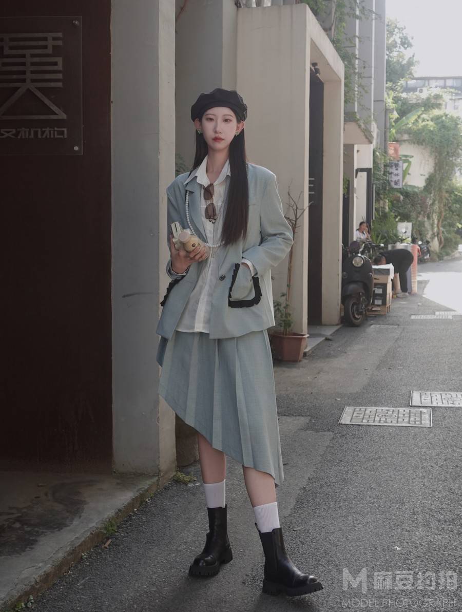 情绪模特