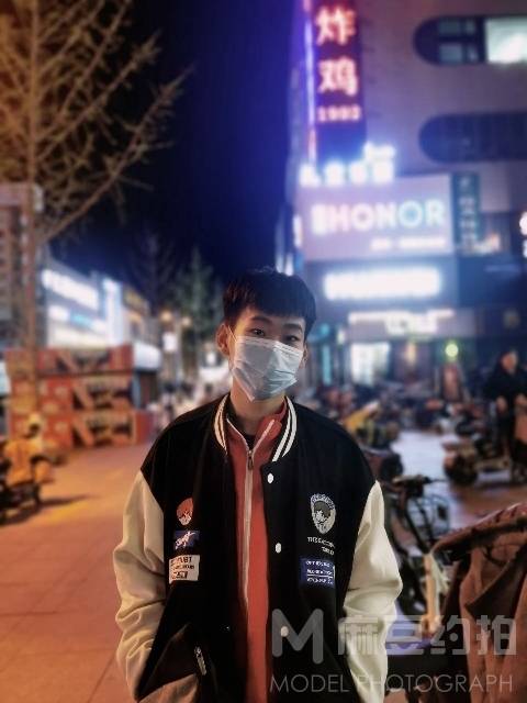 校园模特