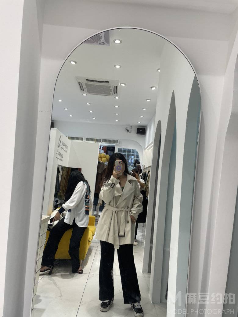 清新模特