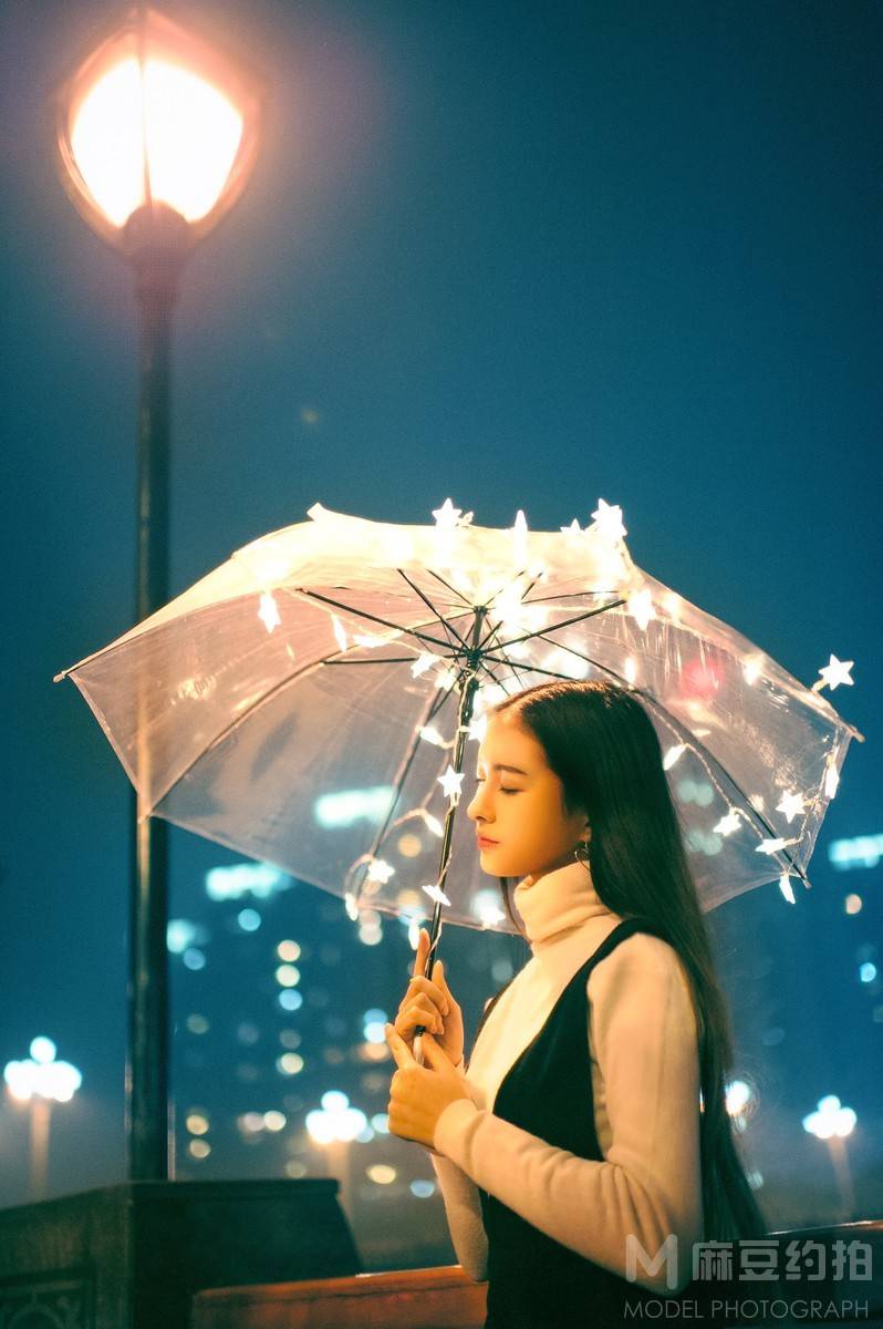 夜景模特