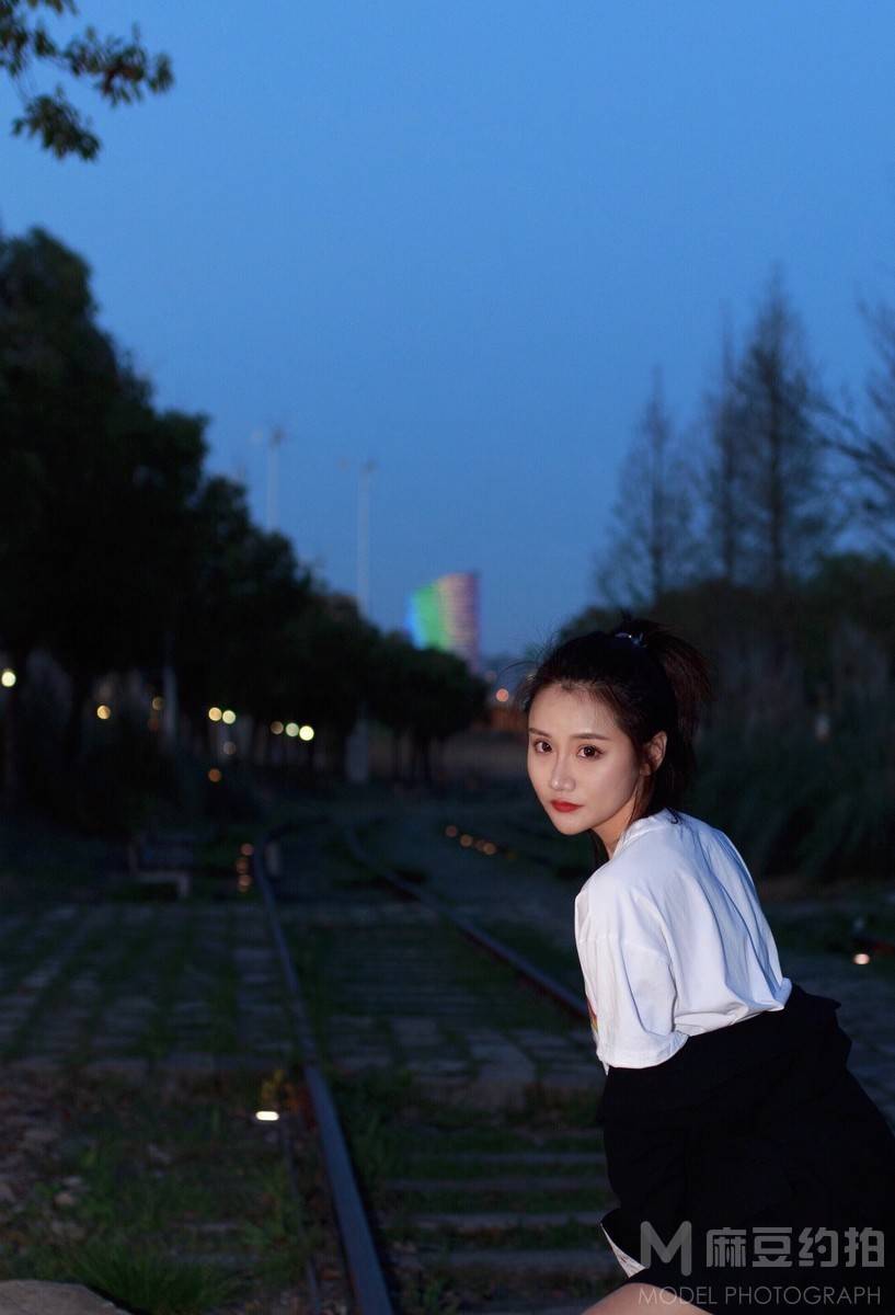 夜景模特