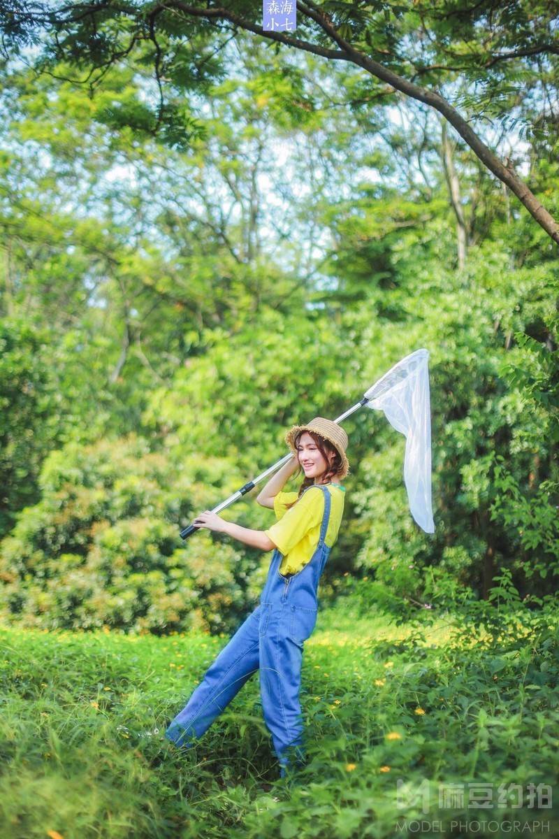 校园模特