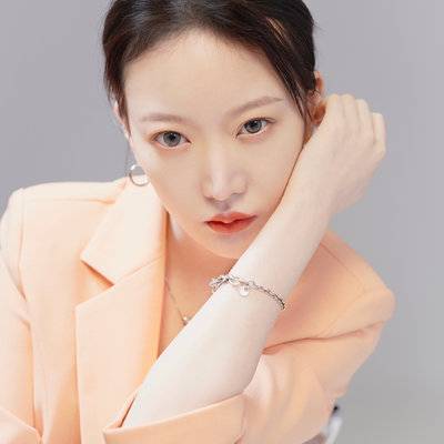黑白模特