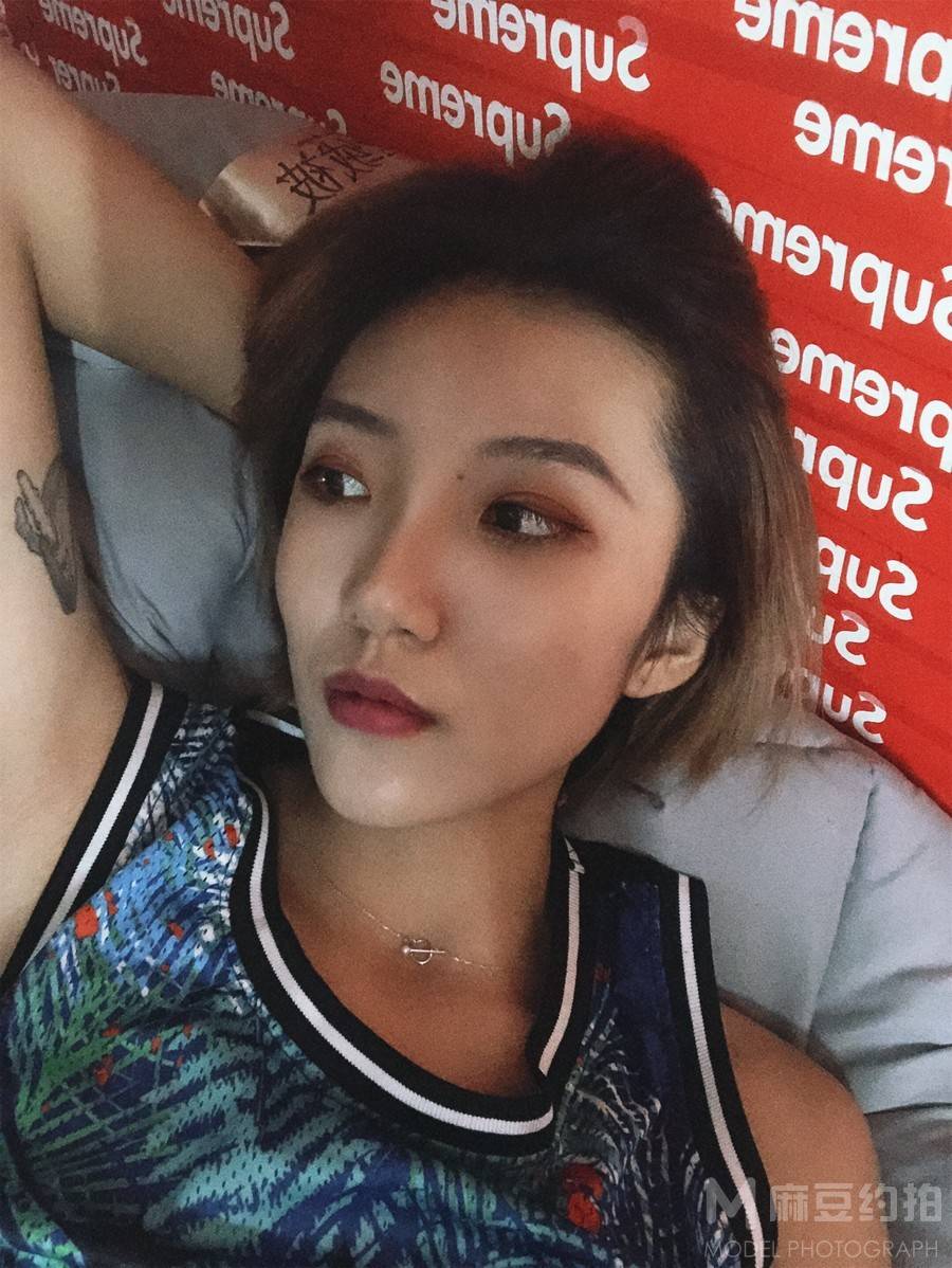 暗黑模特