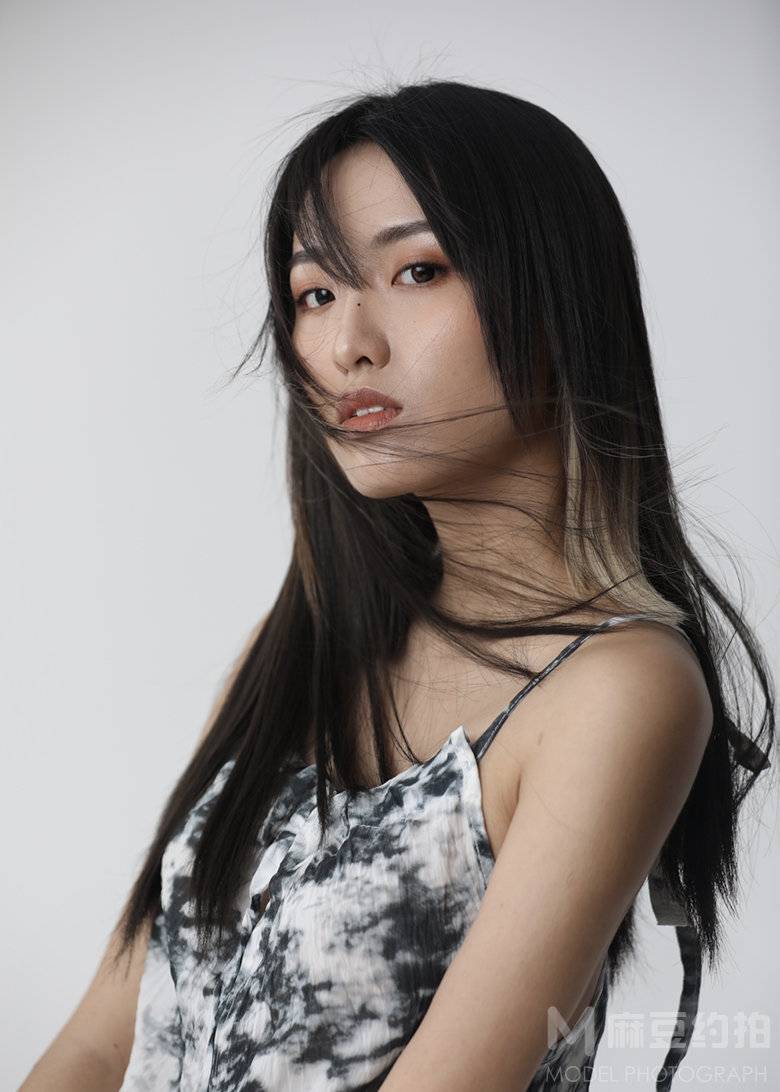 纪实模特