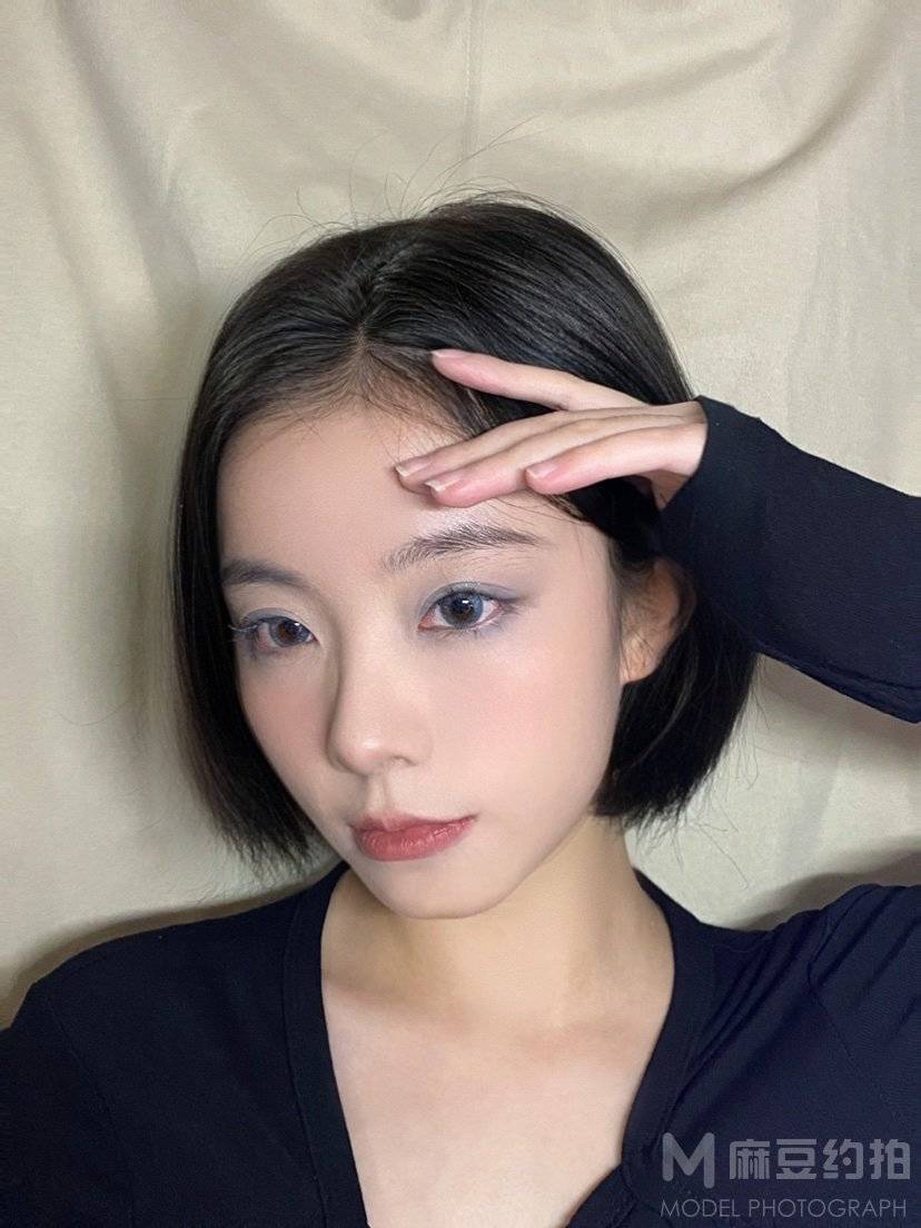 宝丽来模特