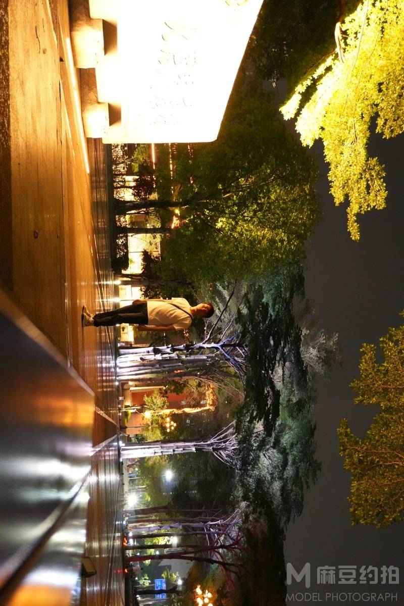 夜景模特