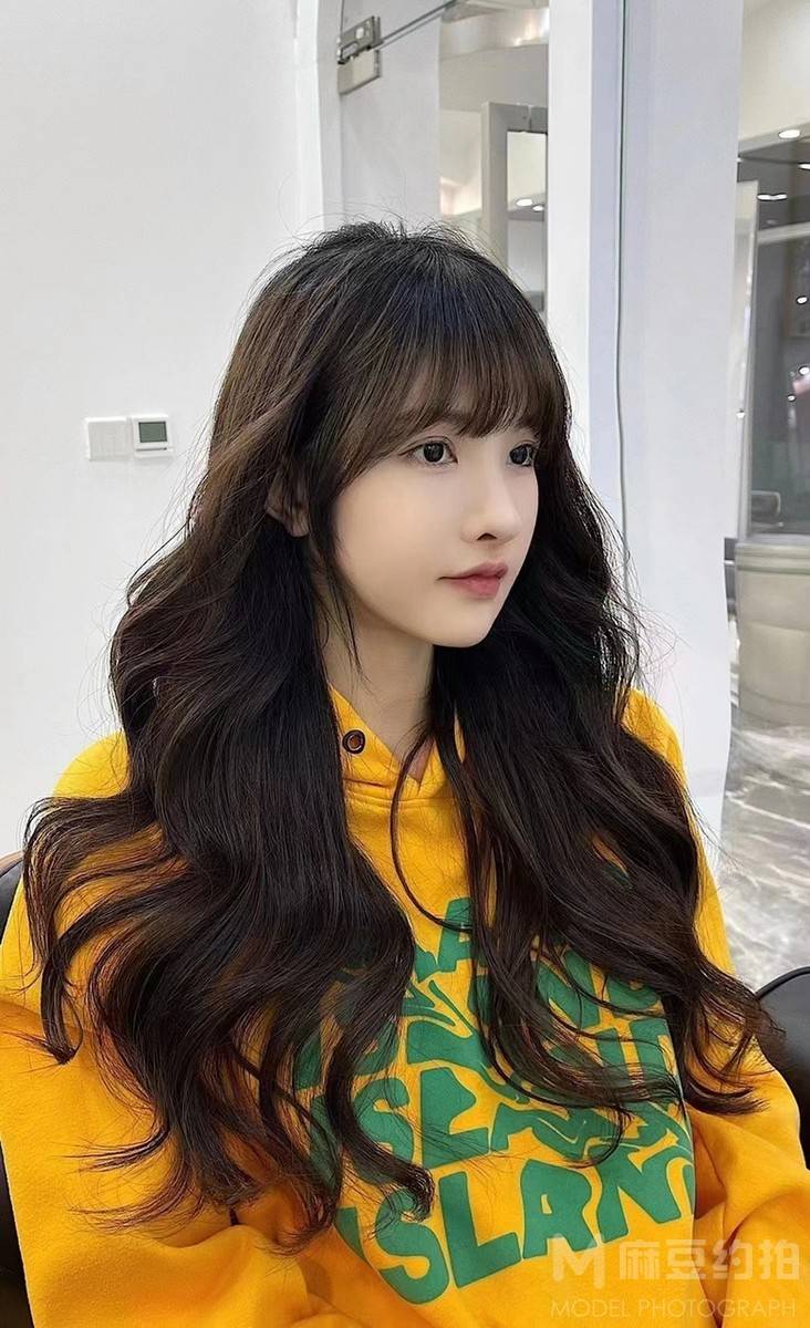 黑白模特