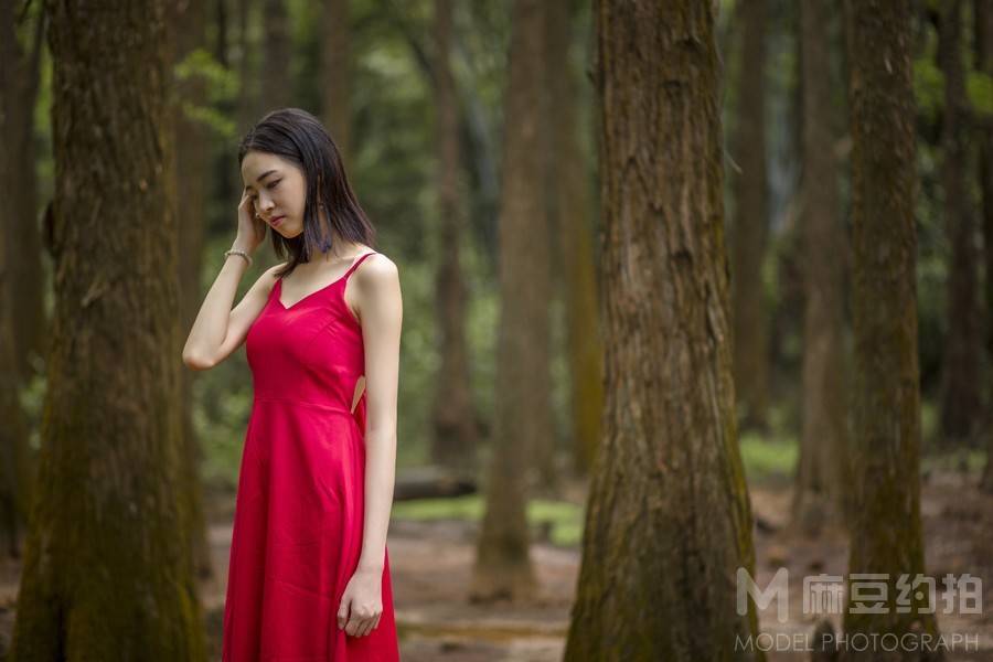 情绪模特