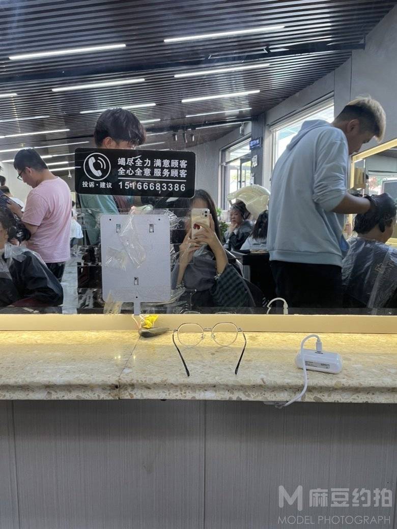 校园模特