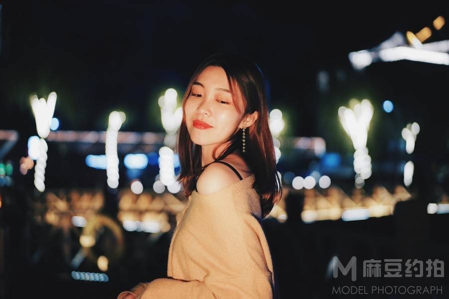 夜景模特