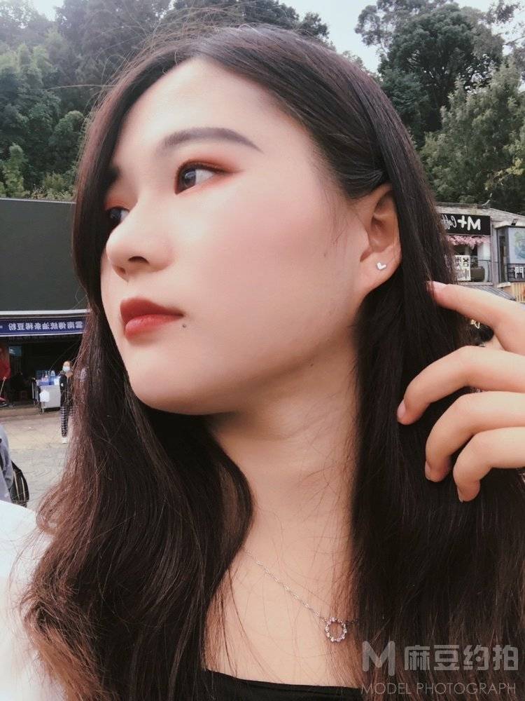 妆容模特