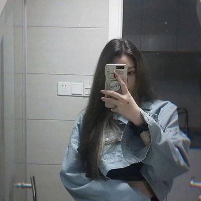 黑白模特
