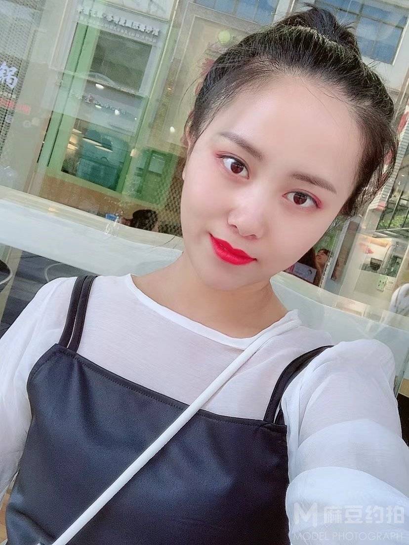 纪实模特