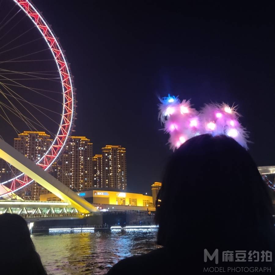 情侣模特