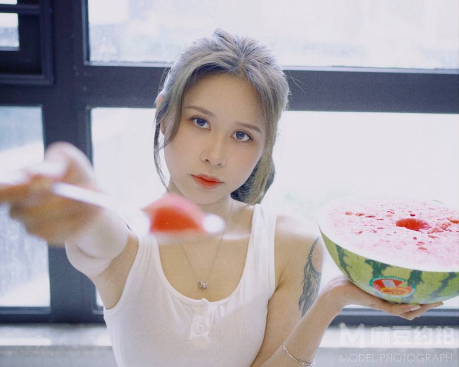 胶片模特