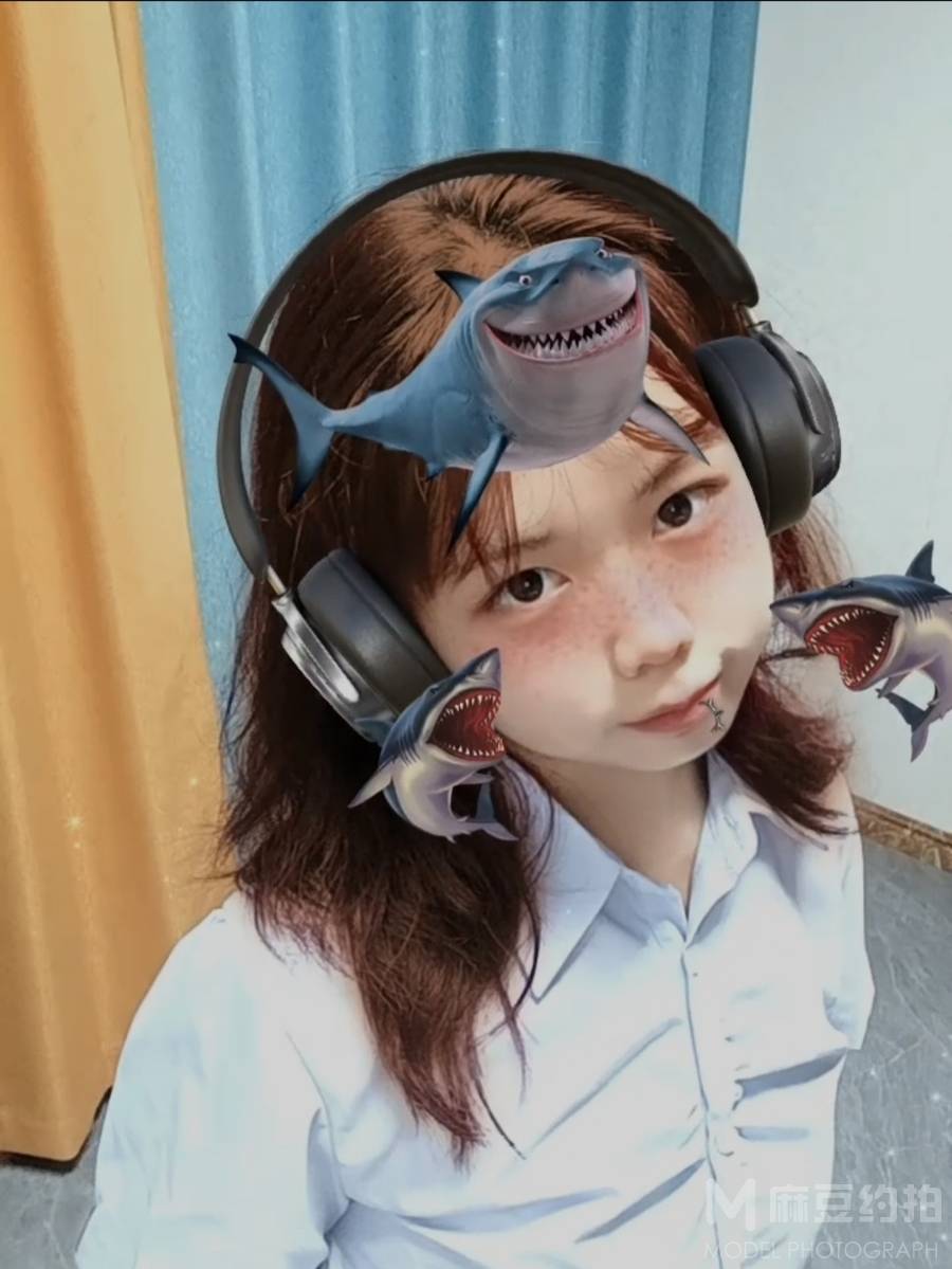 校园模特