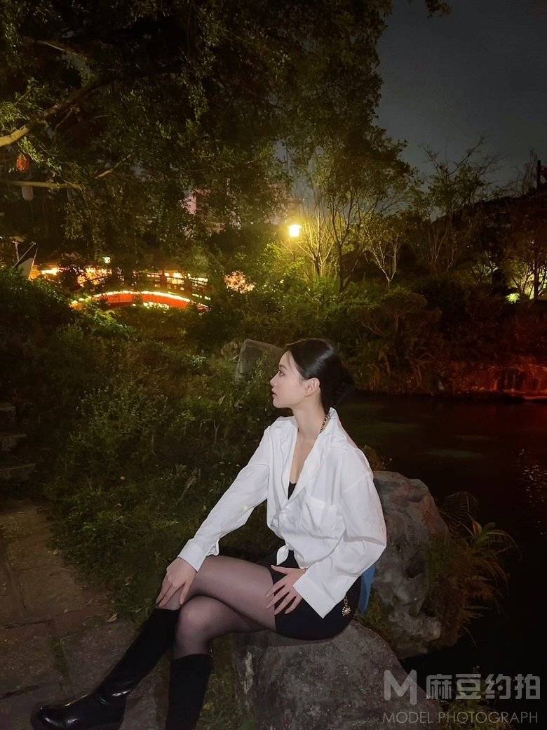 夜景模特