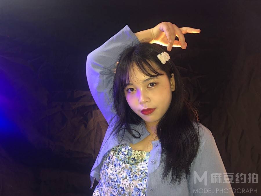 妆容模特