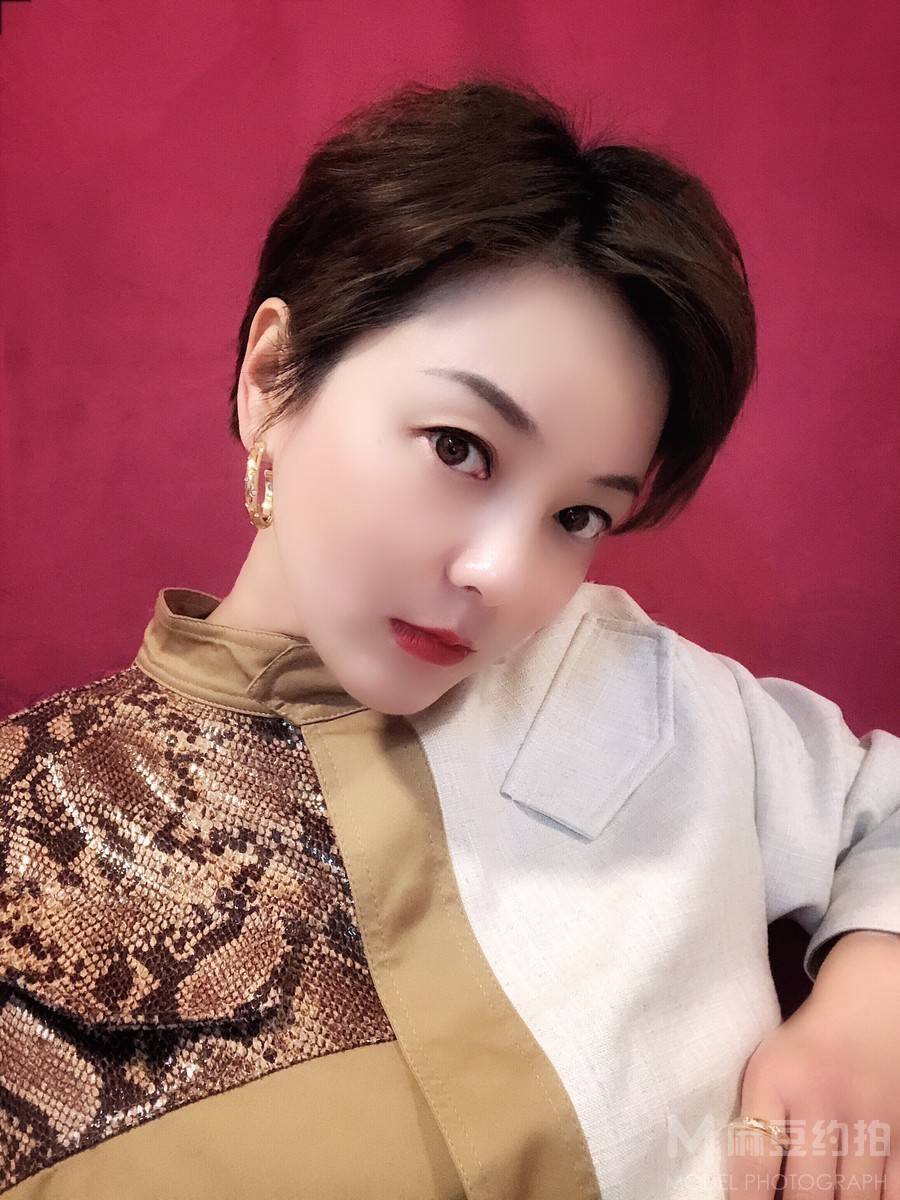 暗黑模特