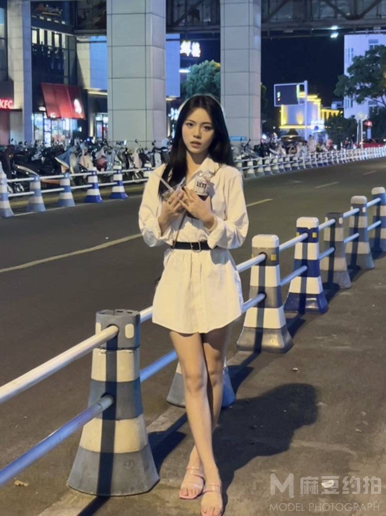 胶片模特