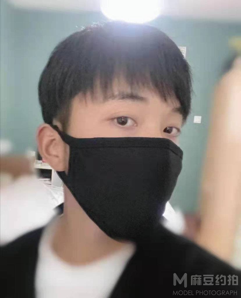 黑白模特