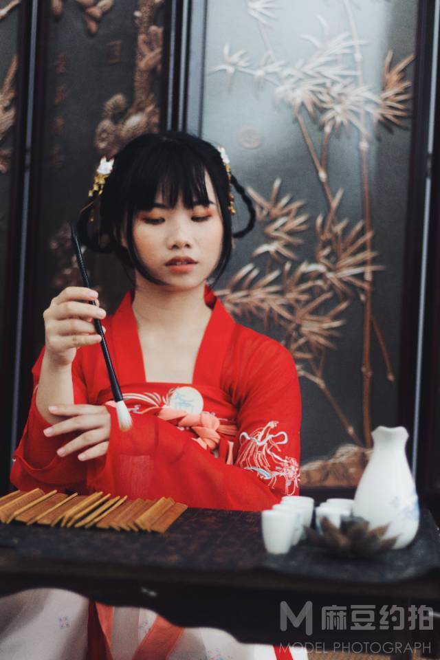 汉服模特