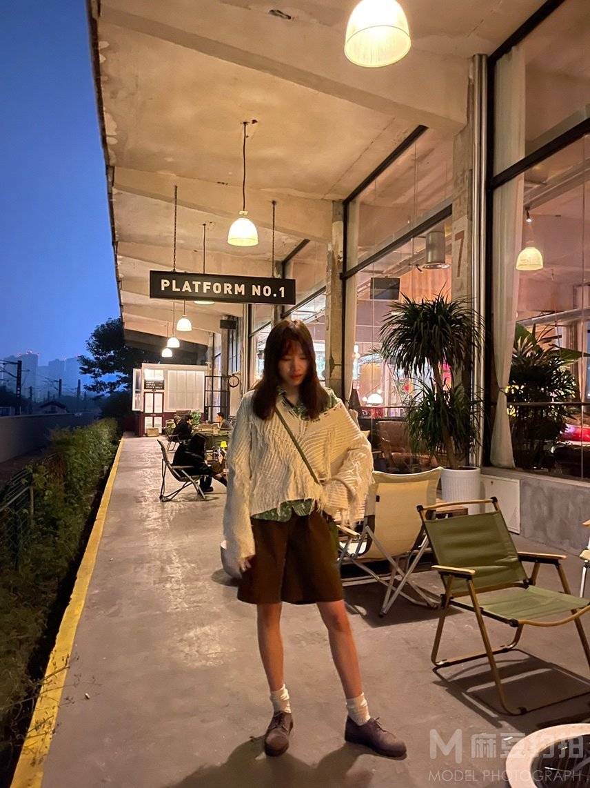 夜景模特