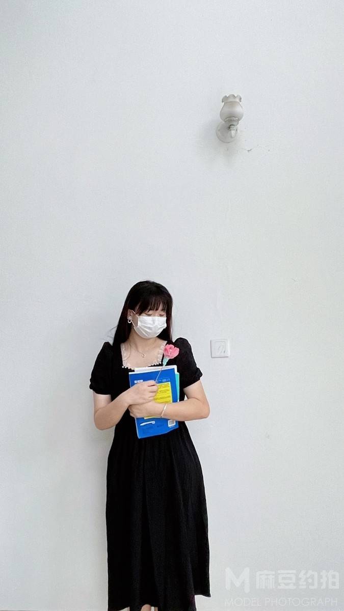 黑白模特