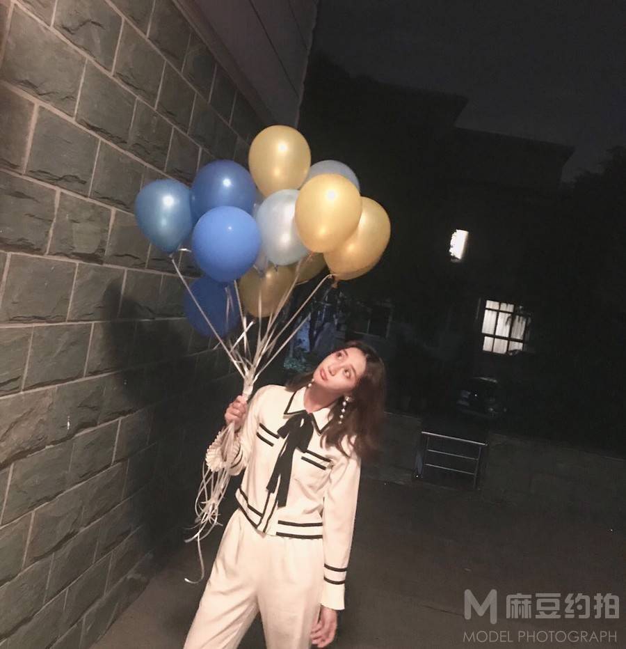 夜景模特