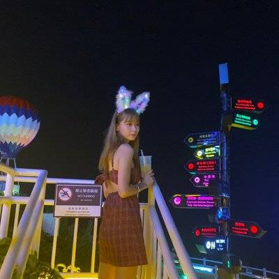黑白模特