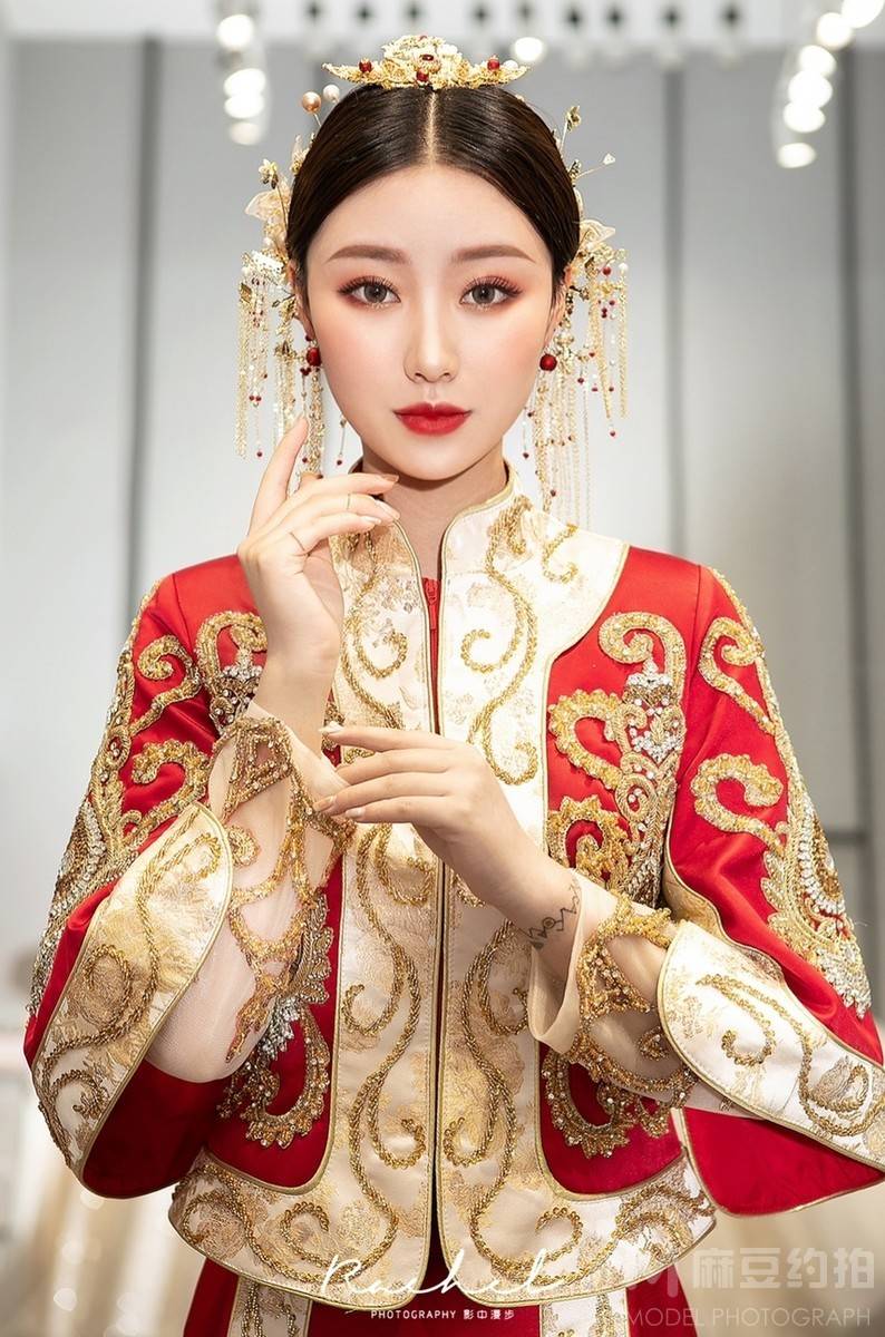 妆容模特