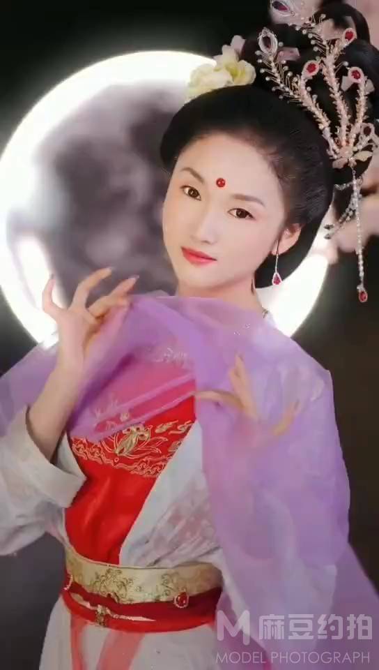 民国模特