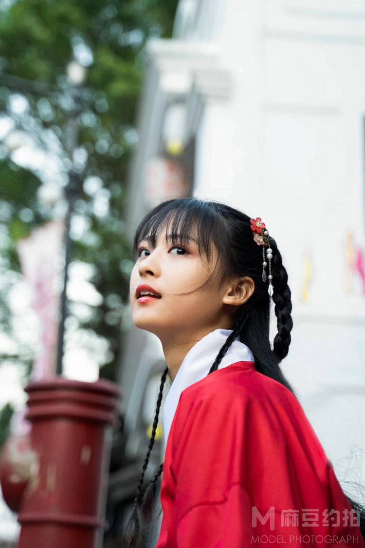 汉服模特