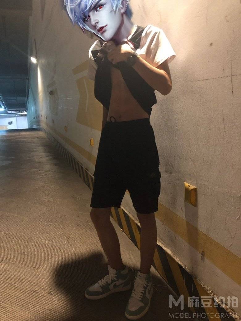黑白模特