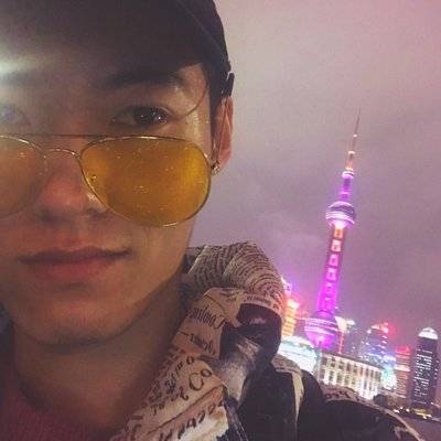 宝丽来模特